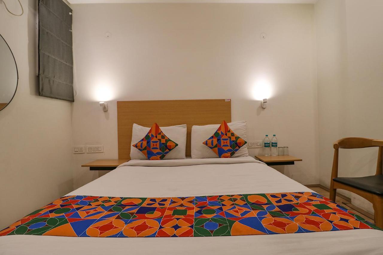 Fabhotel The Chaitanyas Rohini Sec 18 Delhi  Dış mekan fotoğraf